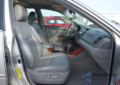 2005 Toyota Camry Xle from USA, damaged, VIN 4T1BE30K65U950291